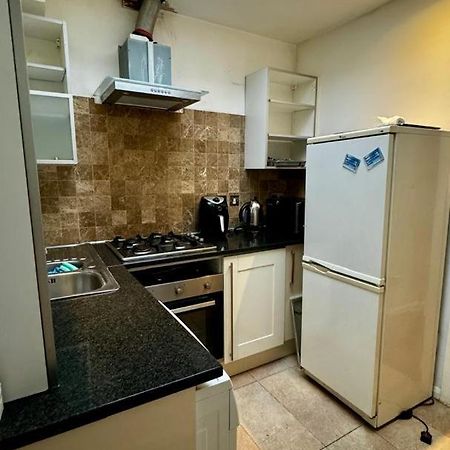 Eastbury Road Home 沃特福德 外观 照片
