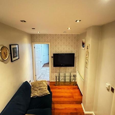 Eastbury Road Home 沃特福德 外观 照片